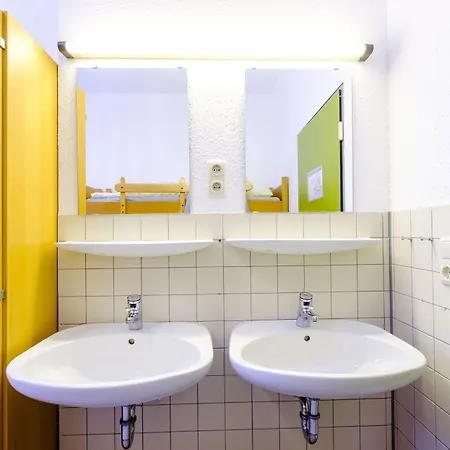 Vandrerhjem Falkenberg *