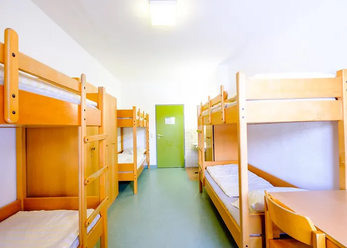 Falkenberg Hostal *